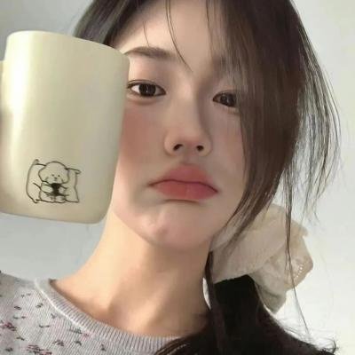 心不在焉的服务生 海报